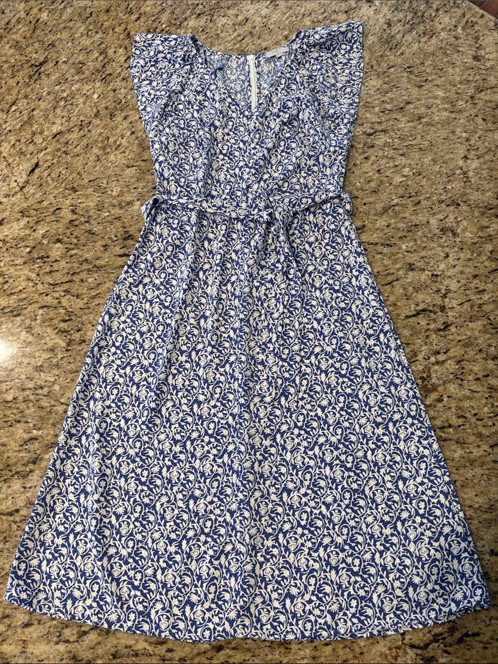 LOFT 10 Petite Blue Floral Dress with Waist Tie - Picture 12 of 16